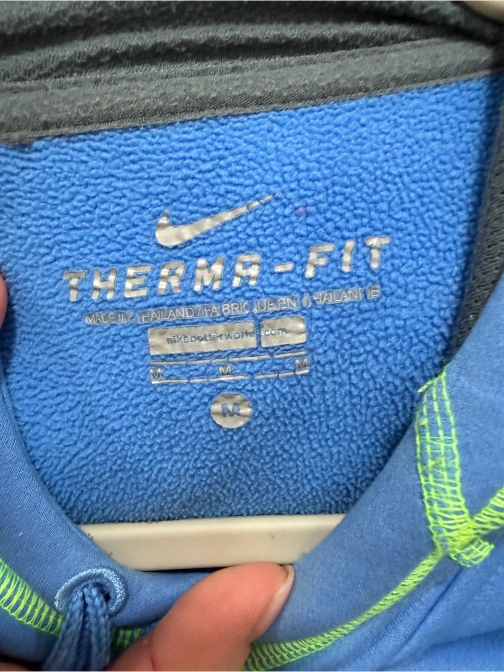 Nike Therma-FIT Pullover Hoodie Women’s Medium